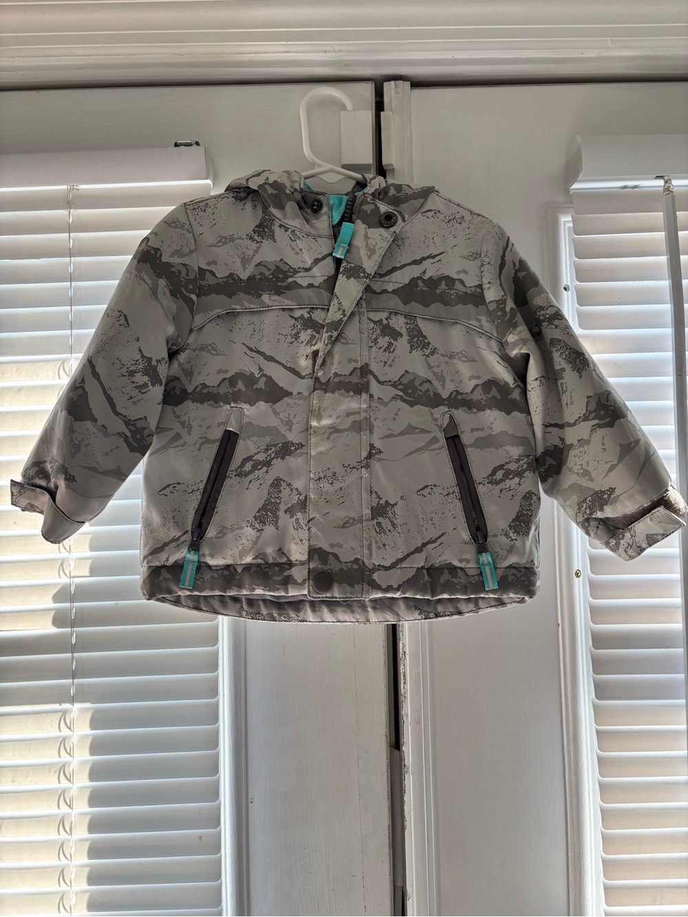 Cat & Jack Grey Camo Hooded Puffer Coat with Teal Accents